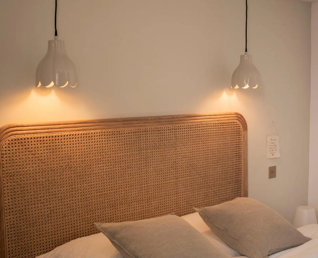 Appartement Coup De Coeur Centre Village Et Plage Climatise 3 Etoiles Terra Cigala Bandol 0*,  France